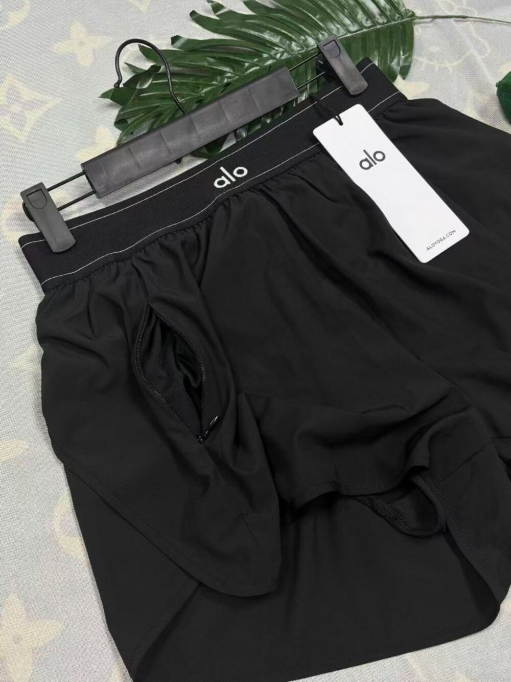 ☀️ALO Yoga Match Point Shorts Black High Waisted Versatile Fitness Style - Picture 4 of 6